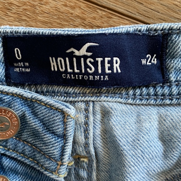 Hollister sz 0 ultra high-rise mom shorts 3” euc distressed - Picture 4 of 6